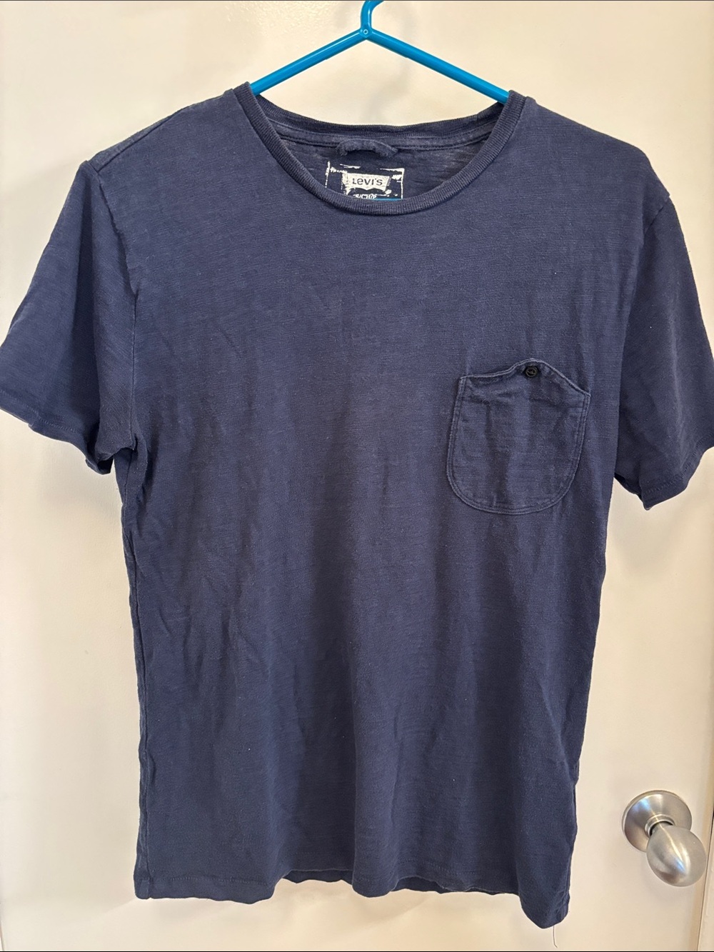 Levi's Navy Short-Sleeve Pocket Crew Tee